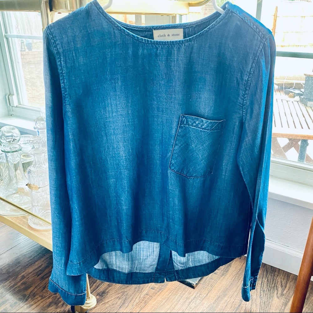 Cloth & Stone Women’s Top Blue Chambray Size XS